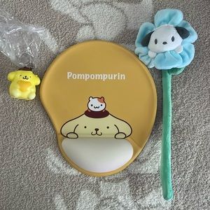 *NEW* Pompompurin gel cushion mousepad and keychain plus Pochacco flower